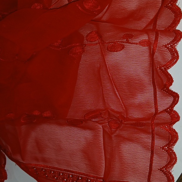 Hip Chickl Red Scallop Scarf NWT - Picture 6 of 6